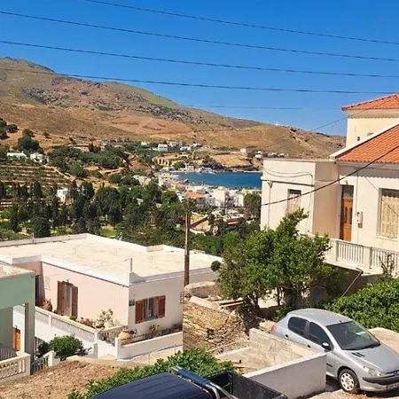 σπίτι στη χώρα άνδρου