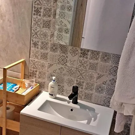 Διαμέρισμα σπίτι στη χώρα άνδρου *