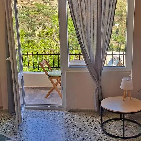 σπίτι στη χώρα άνδρου Livádhia
